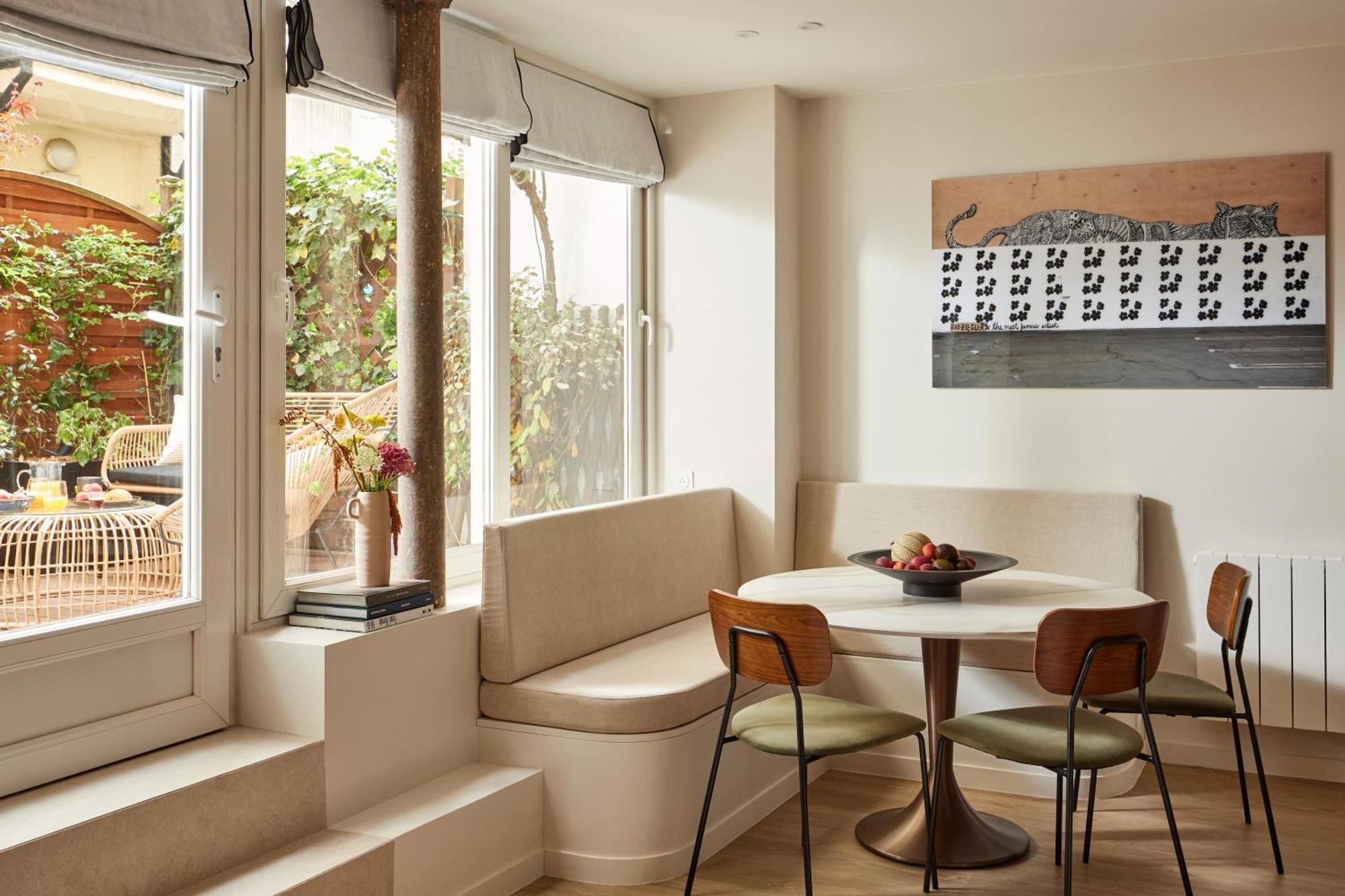 Appartamento Stylish 2Br & 2Ba With Private Terrace Parigi Esterno foto