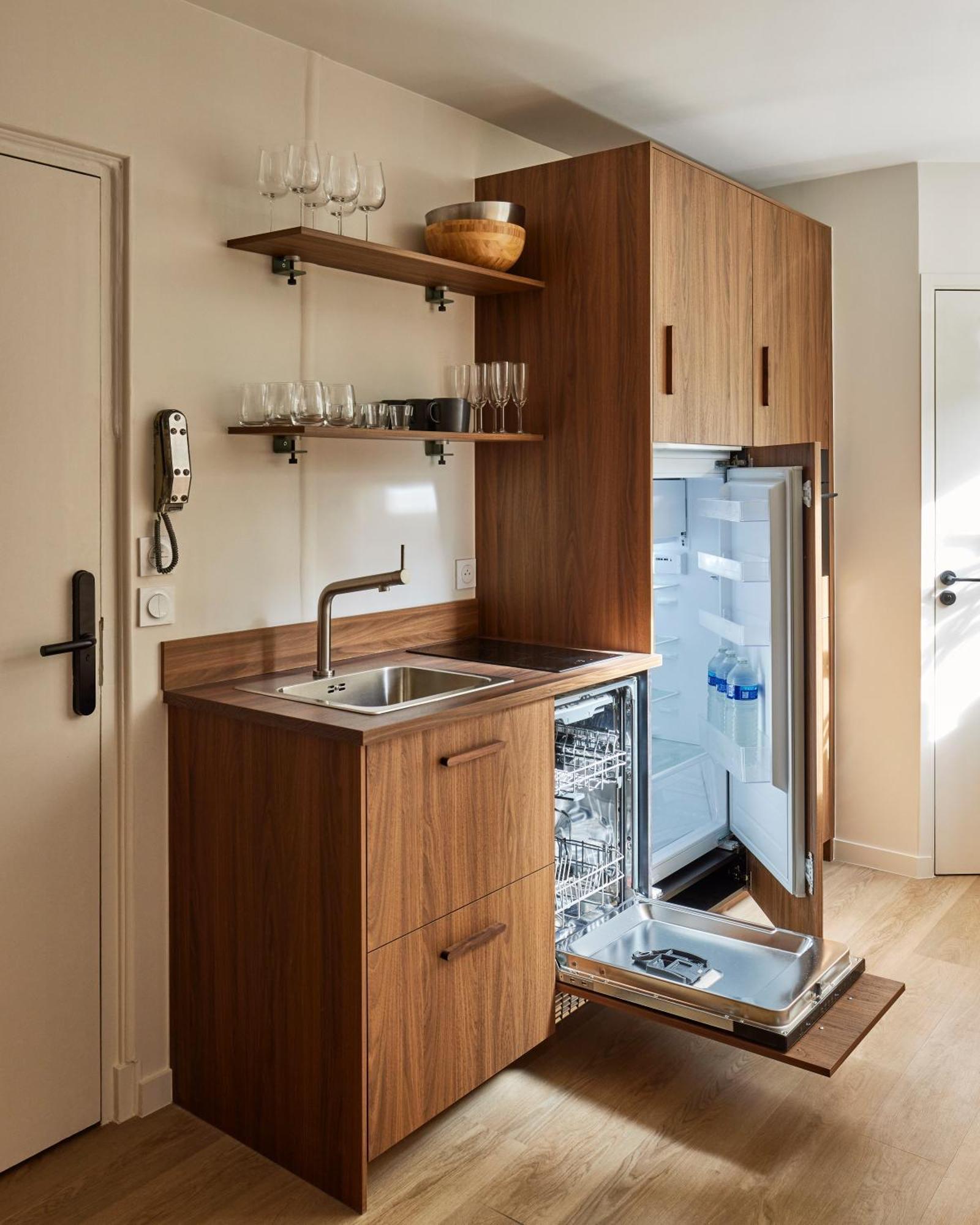 Appartamento Stylish 2Br & 2Ba With Private Terrace Parigi Esterno foto