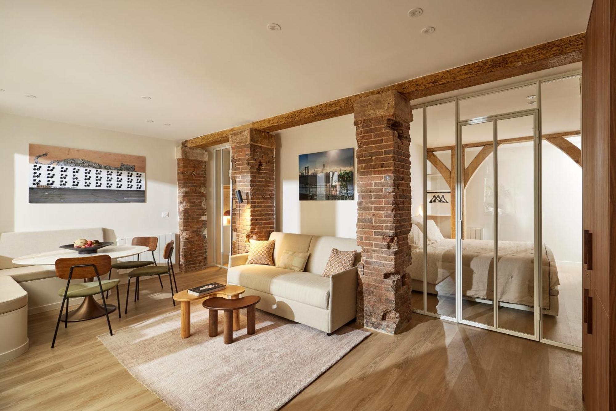 Appartamento Stylish 2Br & 2Ba With Private Terrace Parigi Esterno foto