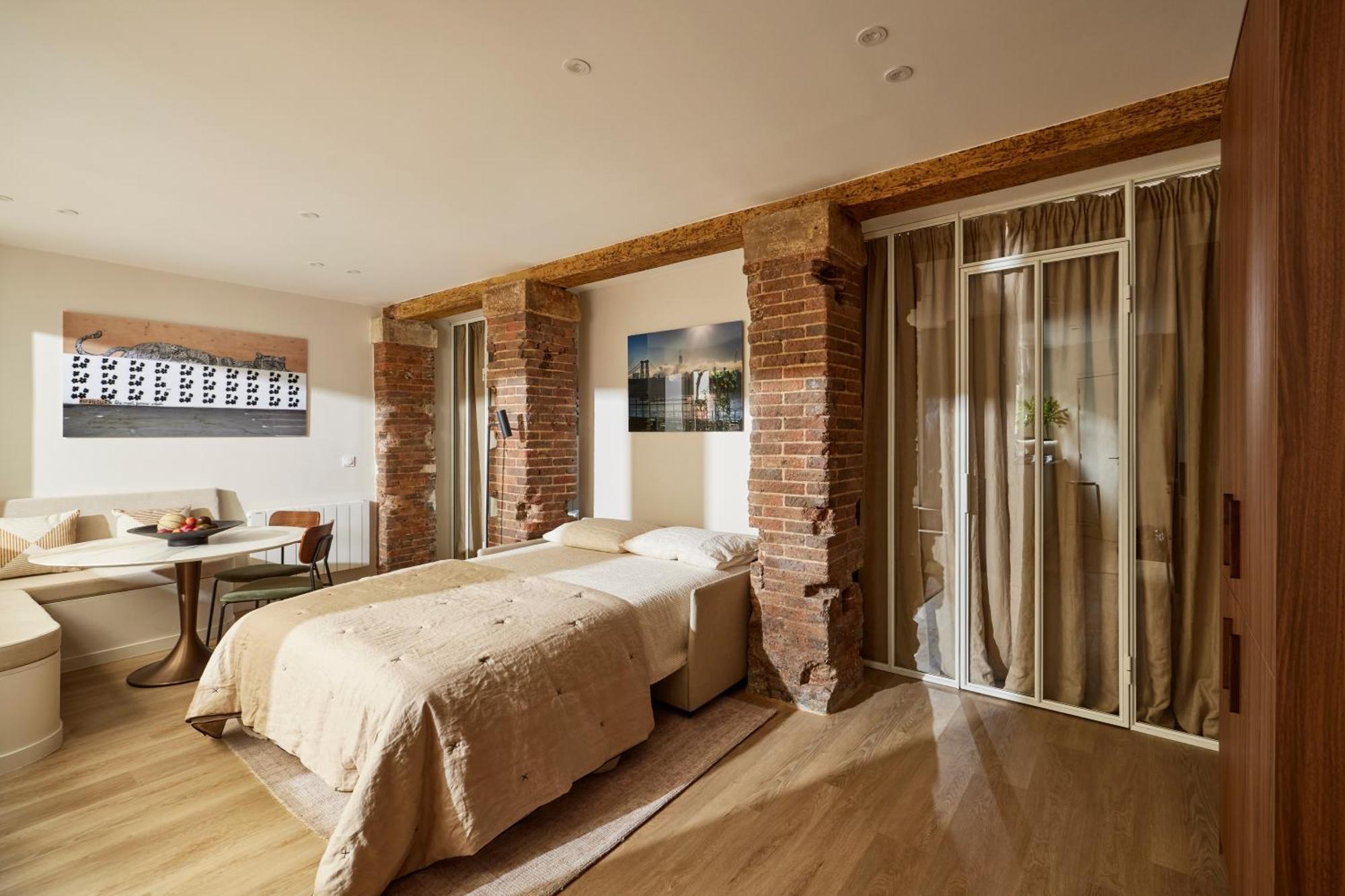 Appartamento Stylish 2Br & 2Ba With Private Terrace Parigi Esterno foto