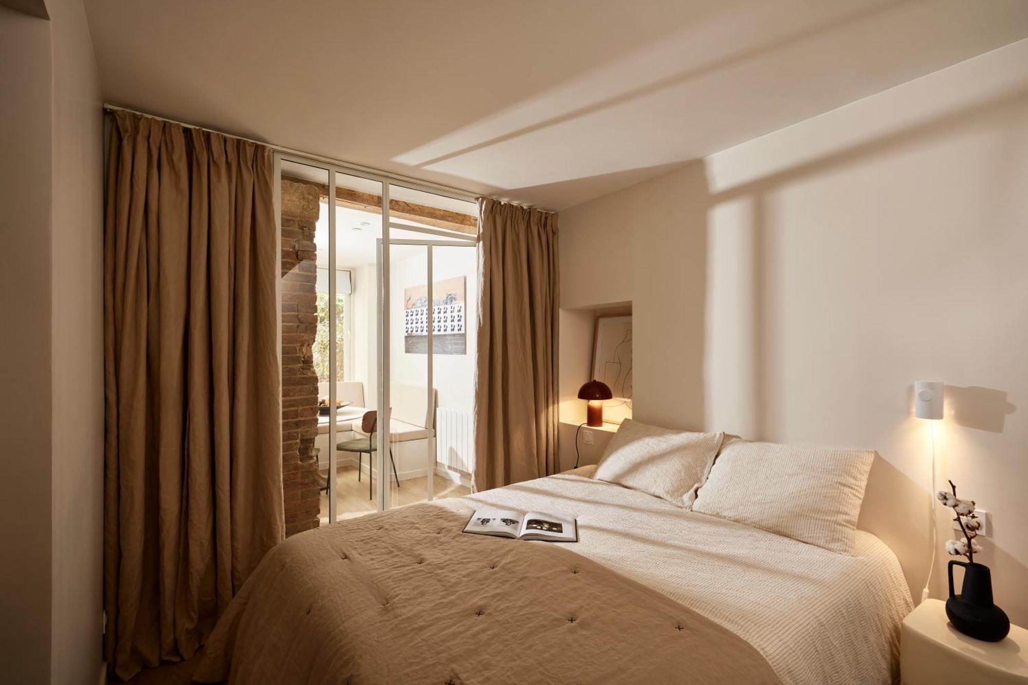 Appartamento Stylish 2Br & 2Ba With Private Terrace Parigi Esterno foto