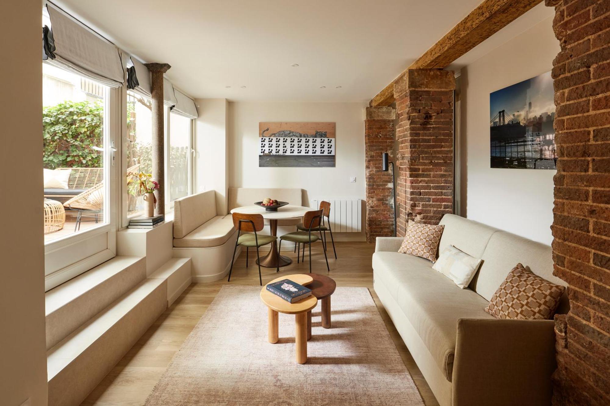 Appartamento Stylish 2Br & 2Ba With Private Terrace Parigi Esterno foto